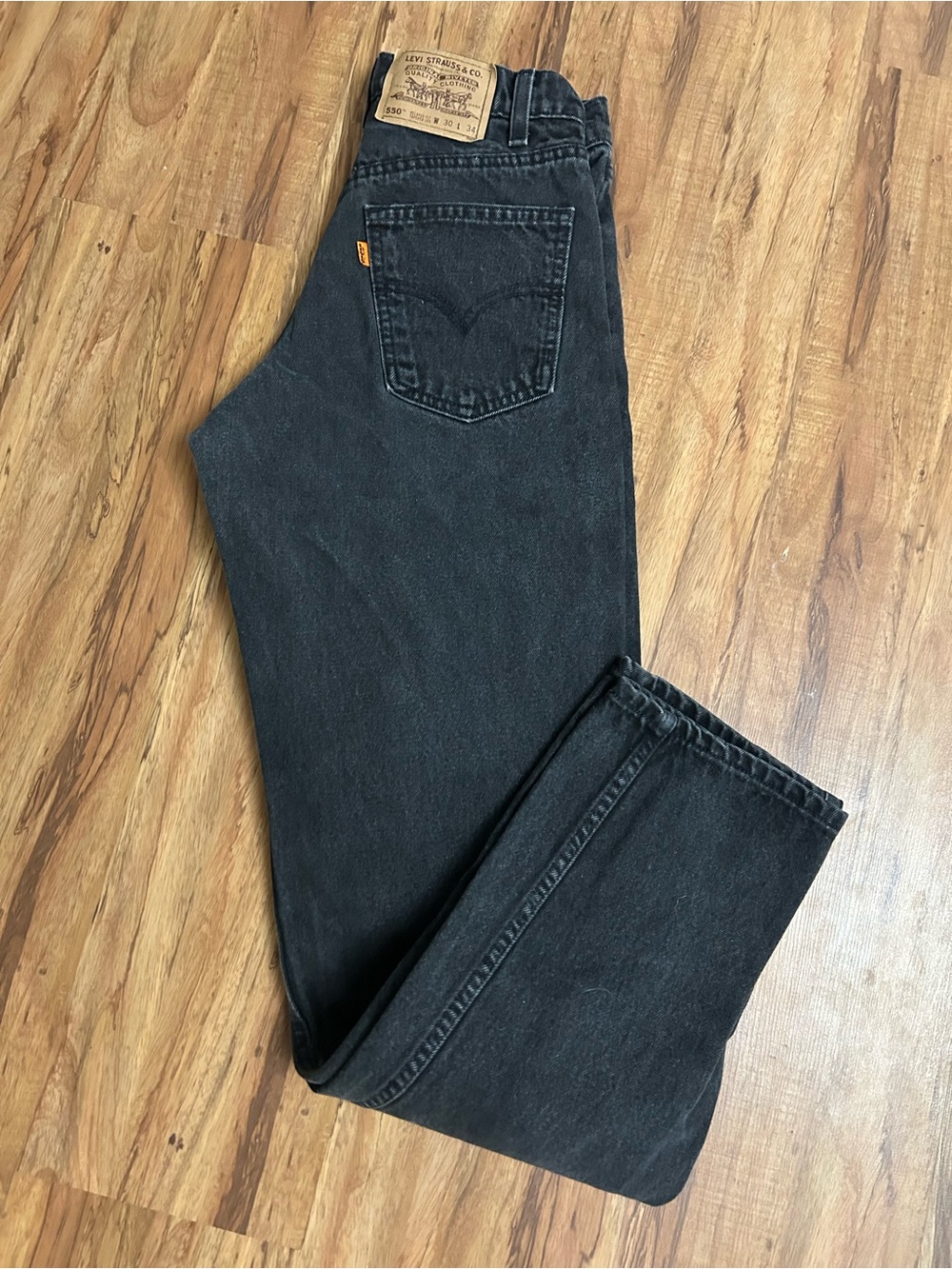Vintage 90s Levi’s Orange Tab 550 Relaxed Fit Taper Leg Denim Jeans Mens Size 30